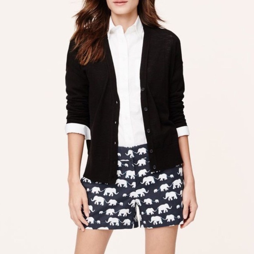 Ann Taylor Loft “The riviera short” in elephant print 🐘